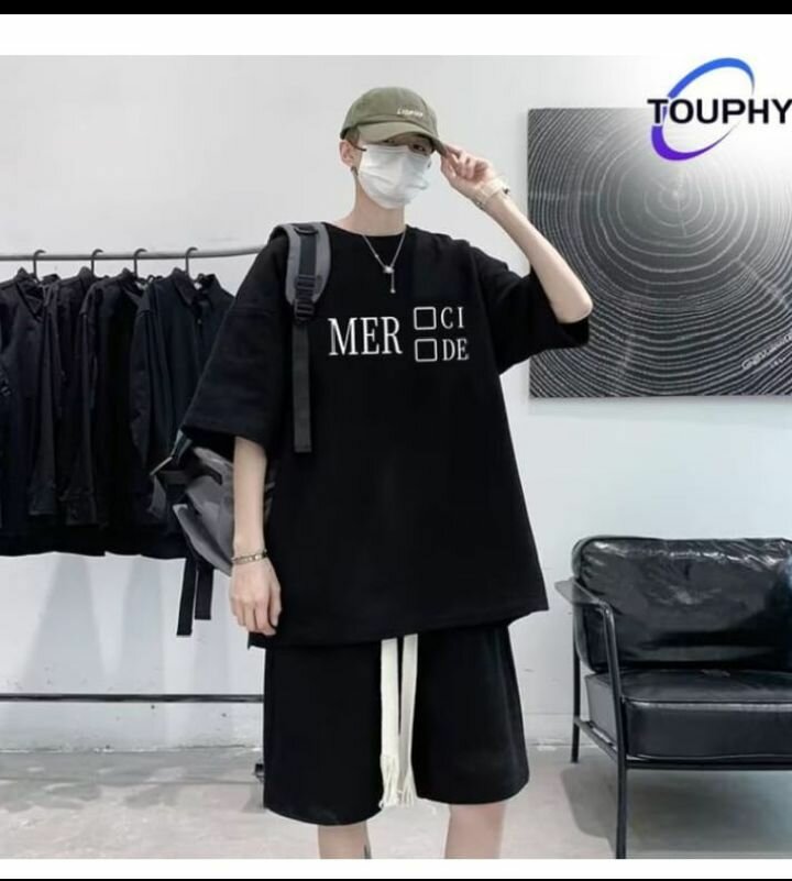 T-shirt noire unisexe imprimée