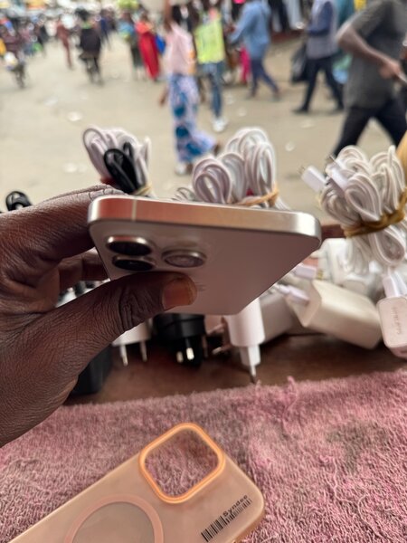 iPhone 15Pro Max 256 Go Blanc