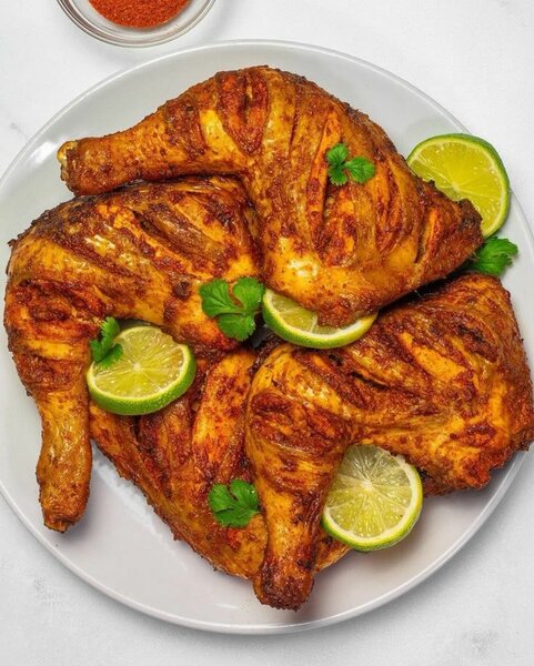 Cuisses de poulet épicées grillées