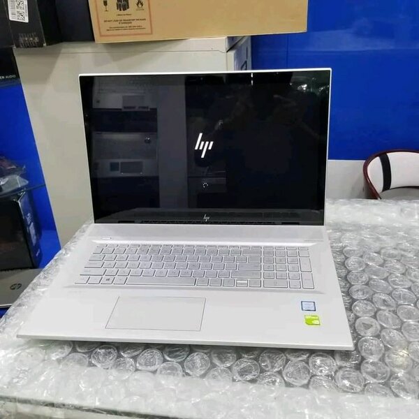Ordinateur Portable HP 15.6"