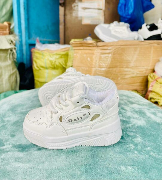 Baskets enfant