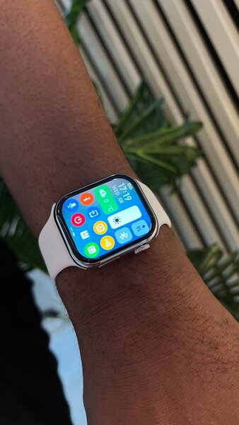 Montre connectée élégante