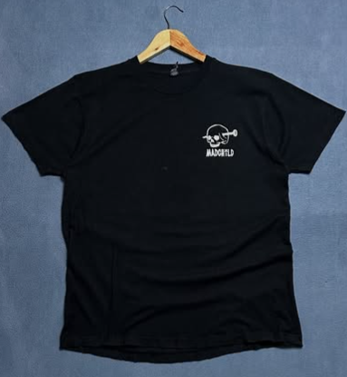 Graphic t shirt size : L 