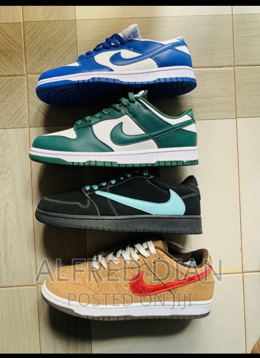 Nike Dunks low