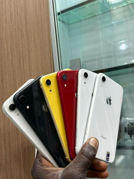 iPhone XR