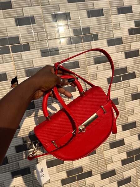 Sac à main élégant en cuir