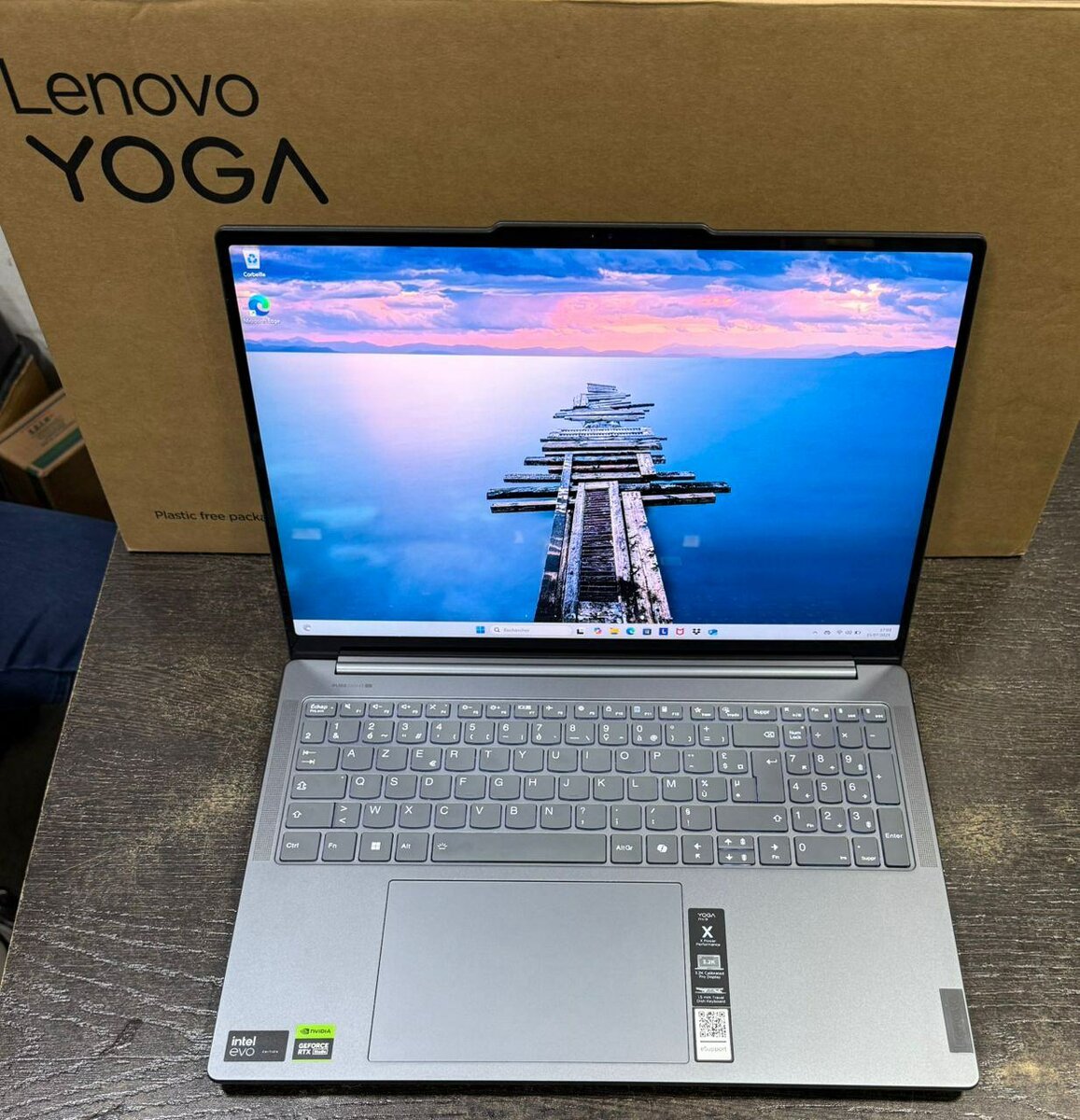 Lenovo Yoga Ultrabook