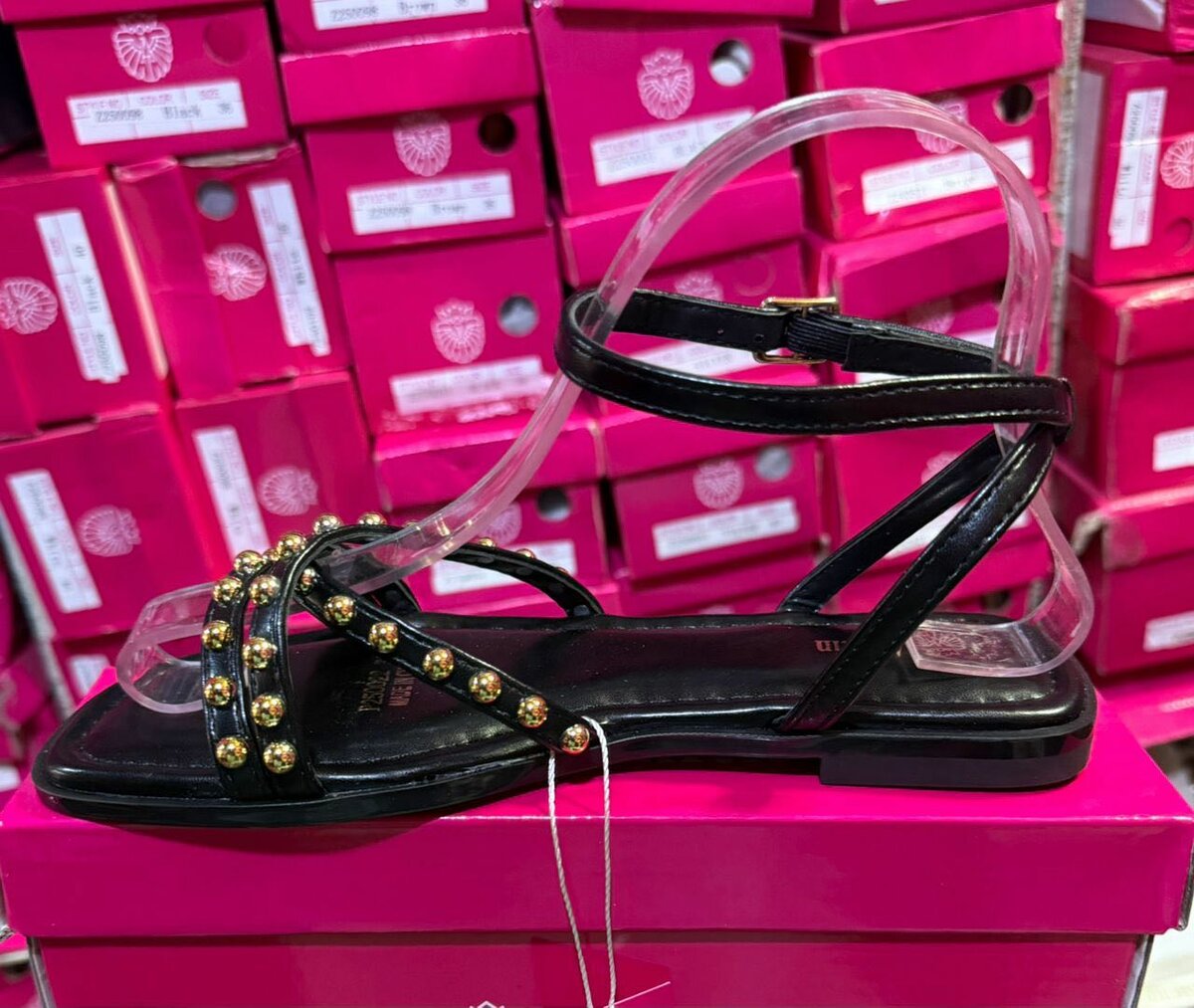 Sandales élégantes avec clous