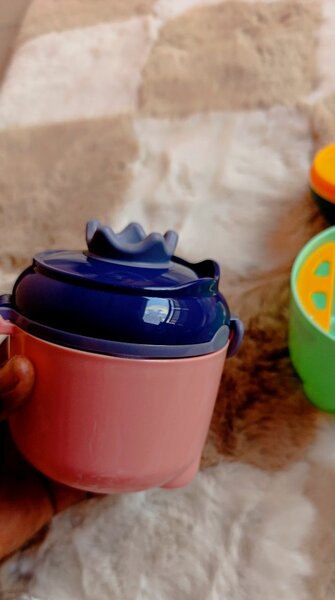 Boîtes repas bébé colorées