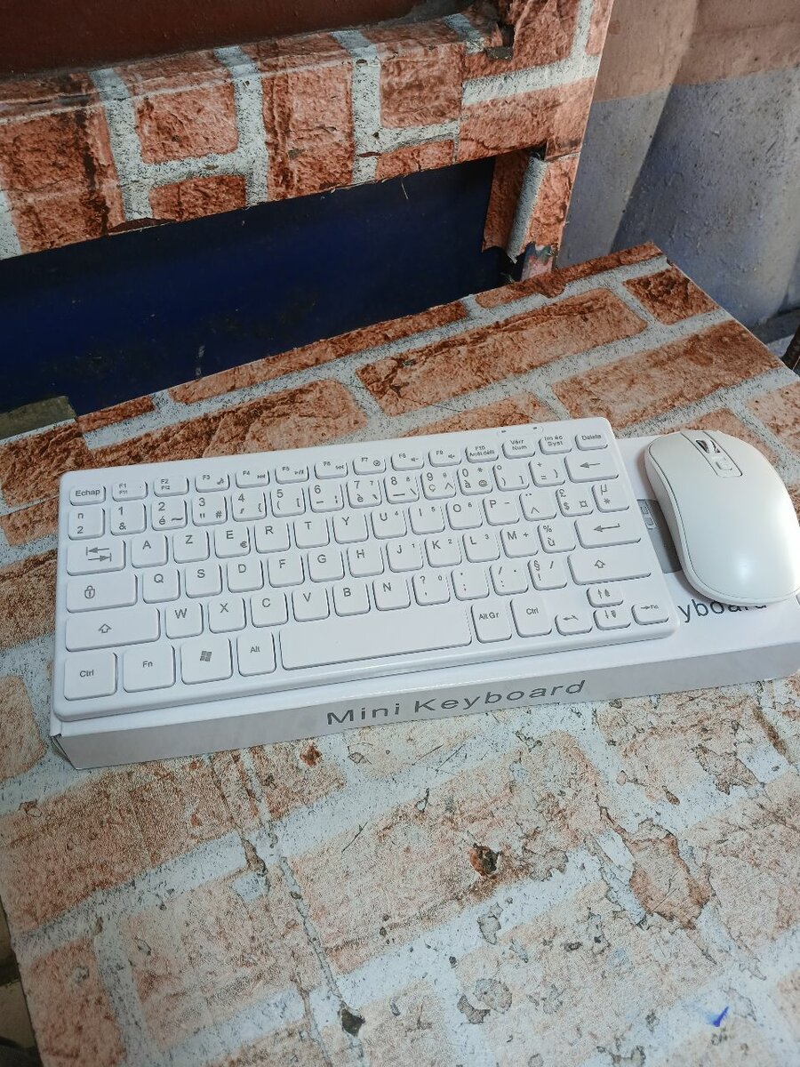 Complet clavier et souris sans fil