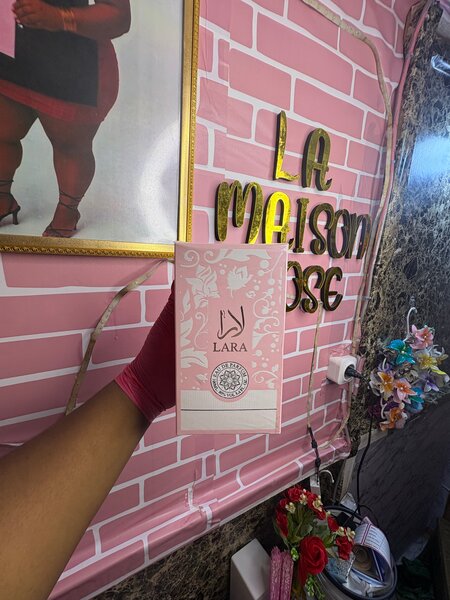 Parfum Lara pour Femme