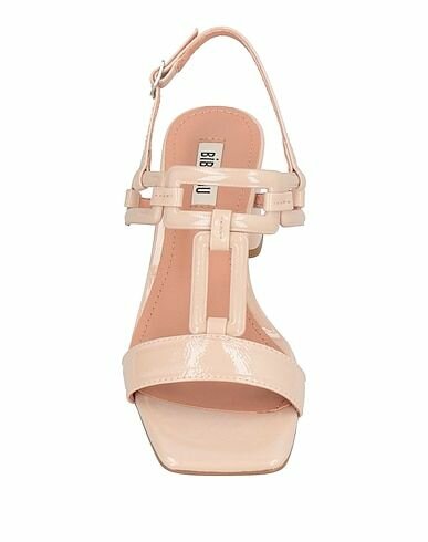 Sandales à talons beiges élégantes