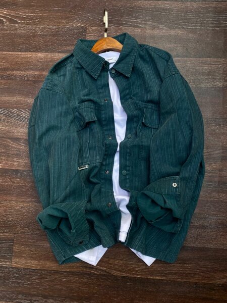 Chemise verte homme en velours côtelé