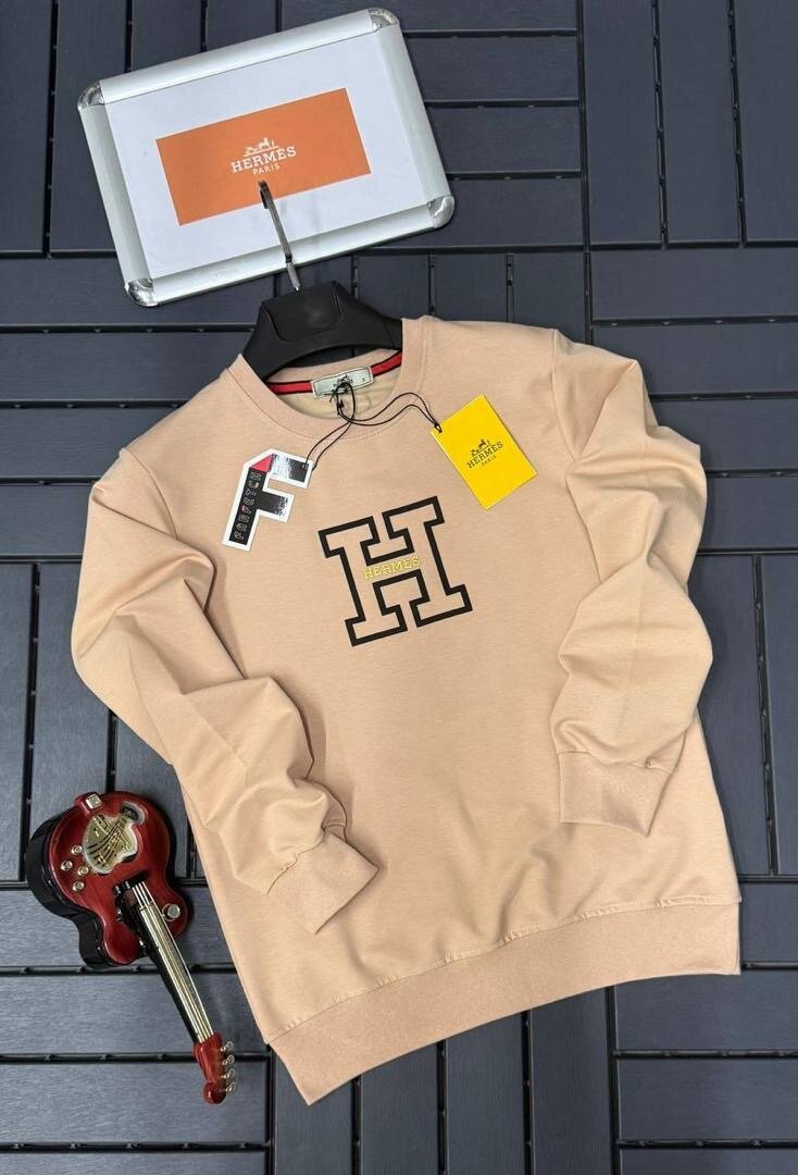 Sweatshirt beige à motif H