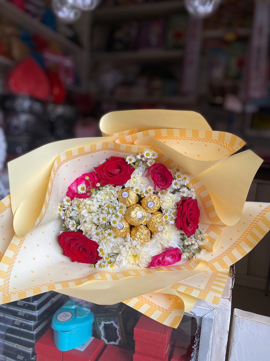 Bouquet de Roses et Chocolats