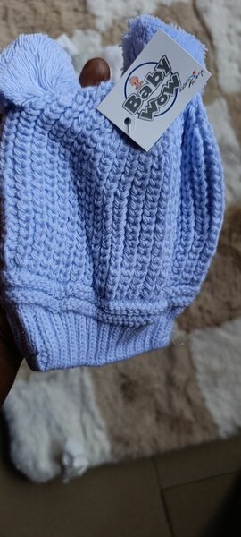 Bonnet en laine pour bébé