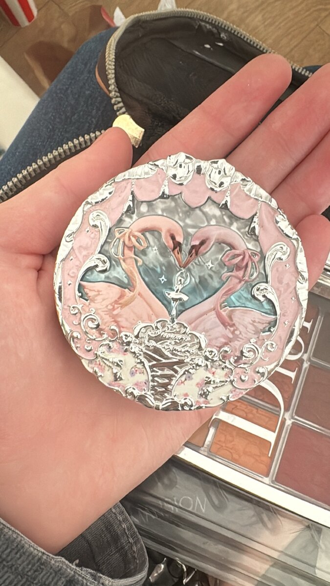 Румяна Flowers knows