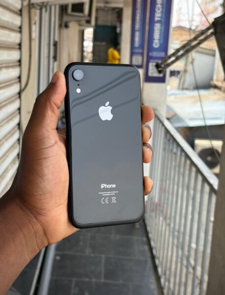 iPhone XR 64gb