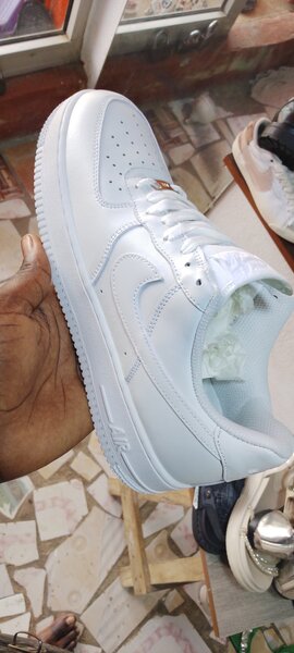 Baskets blanches élégantes