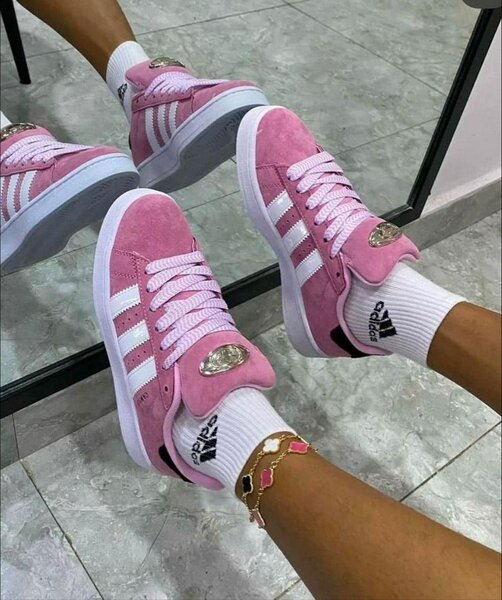 Baskets roses en daim