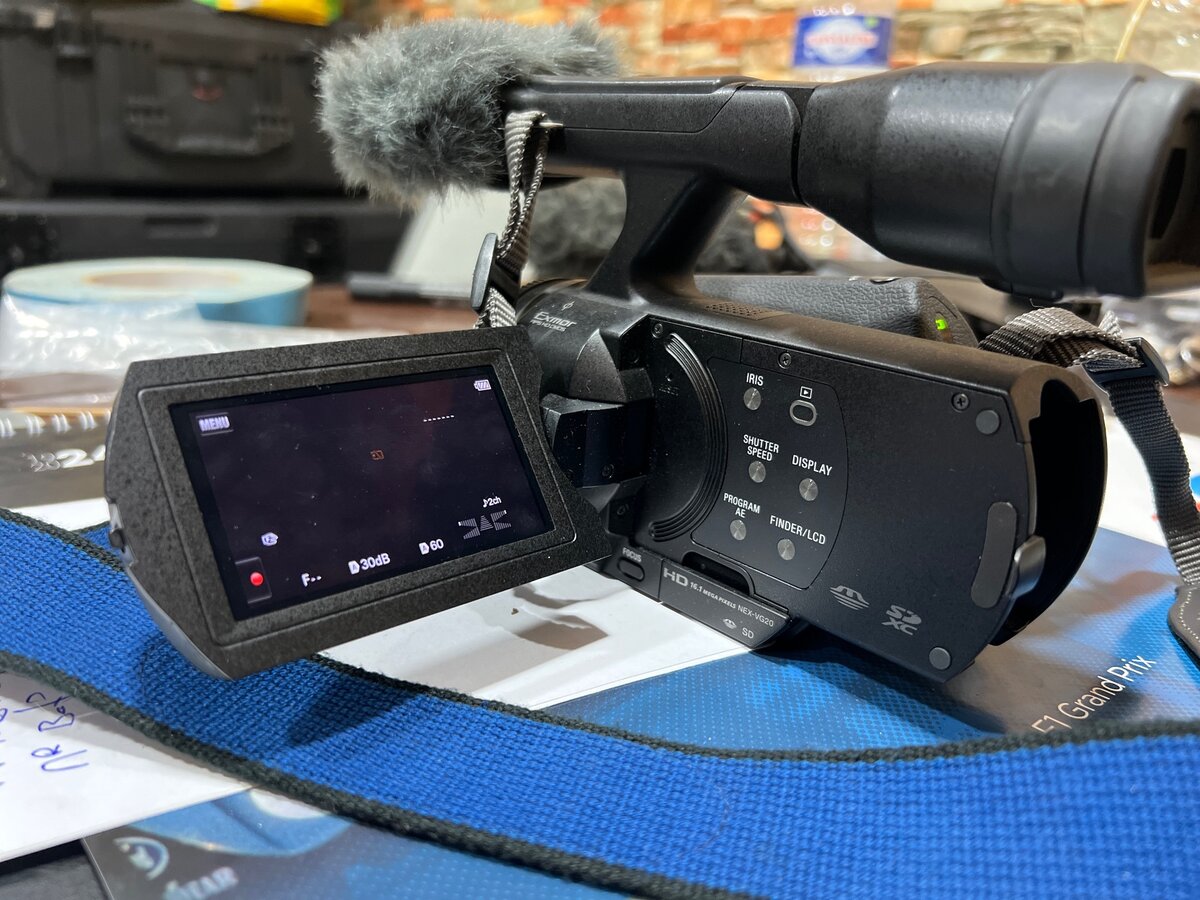 Caméra SONY MODEL NO. NEX-VG20