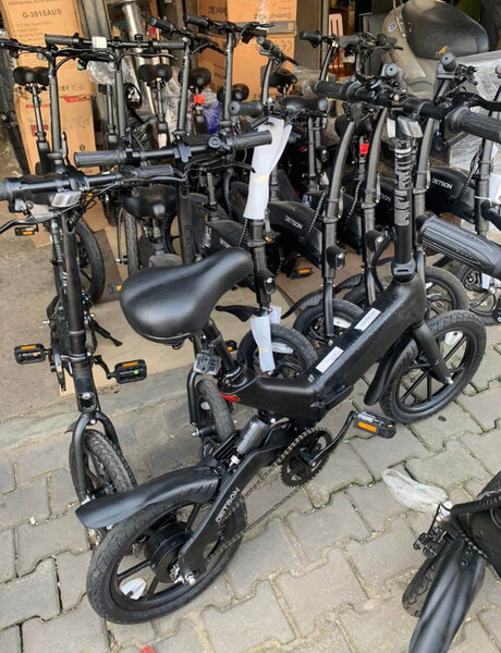 Vélo électrique pliant urbain