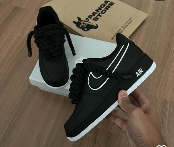 Baskets tendance avec lacets épais