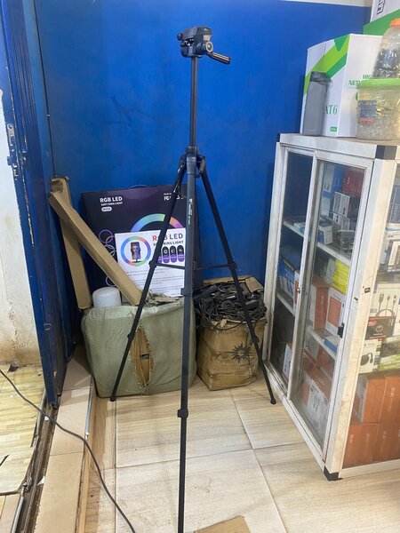 WT-3560 Tripod Stand