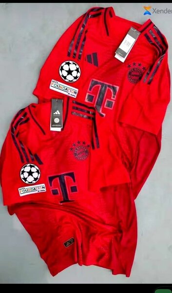 Maillot de football rouge