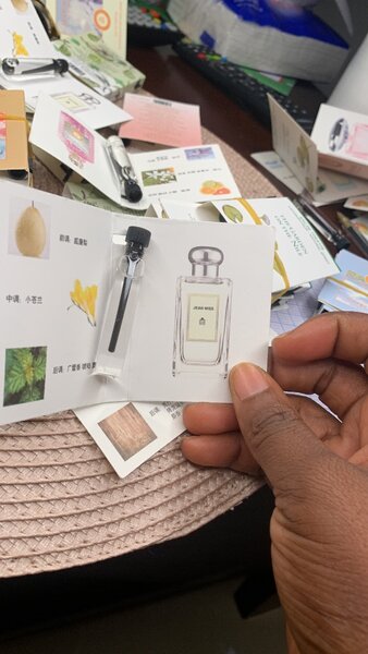 Échantillons de parfum de marque pour Hommes et femmes