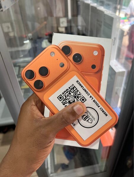 IPhone 17 Pro Max Orange