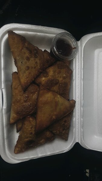 10 Samoussa au poulet+sauce