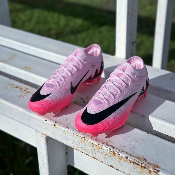 Nike mercurial pink soccer boots
