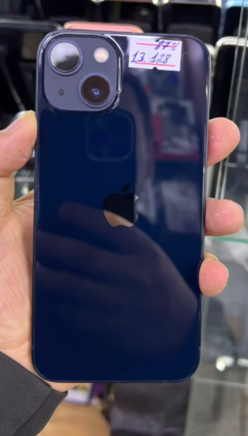 Айфон 13. 128гига