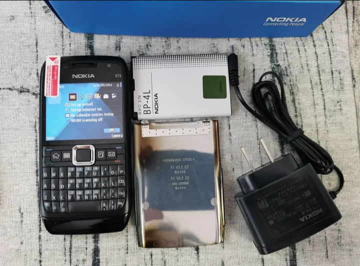 Nokia E72 Téléphone Classique