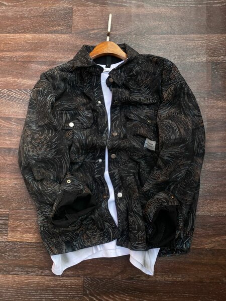 Veste homme tendance noire imprimée