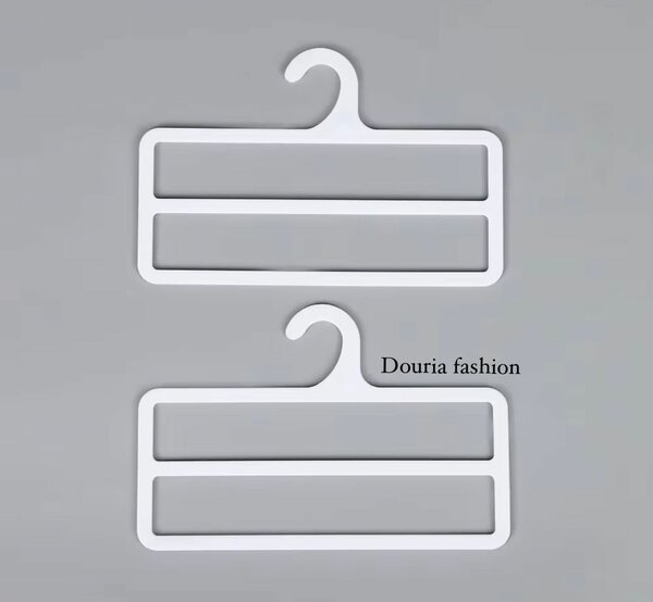 Cintres à hijab blancs