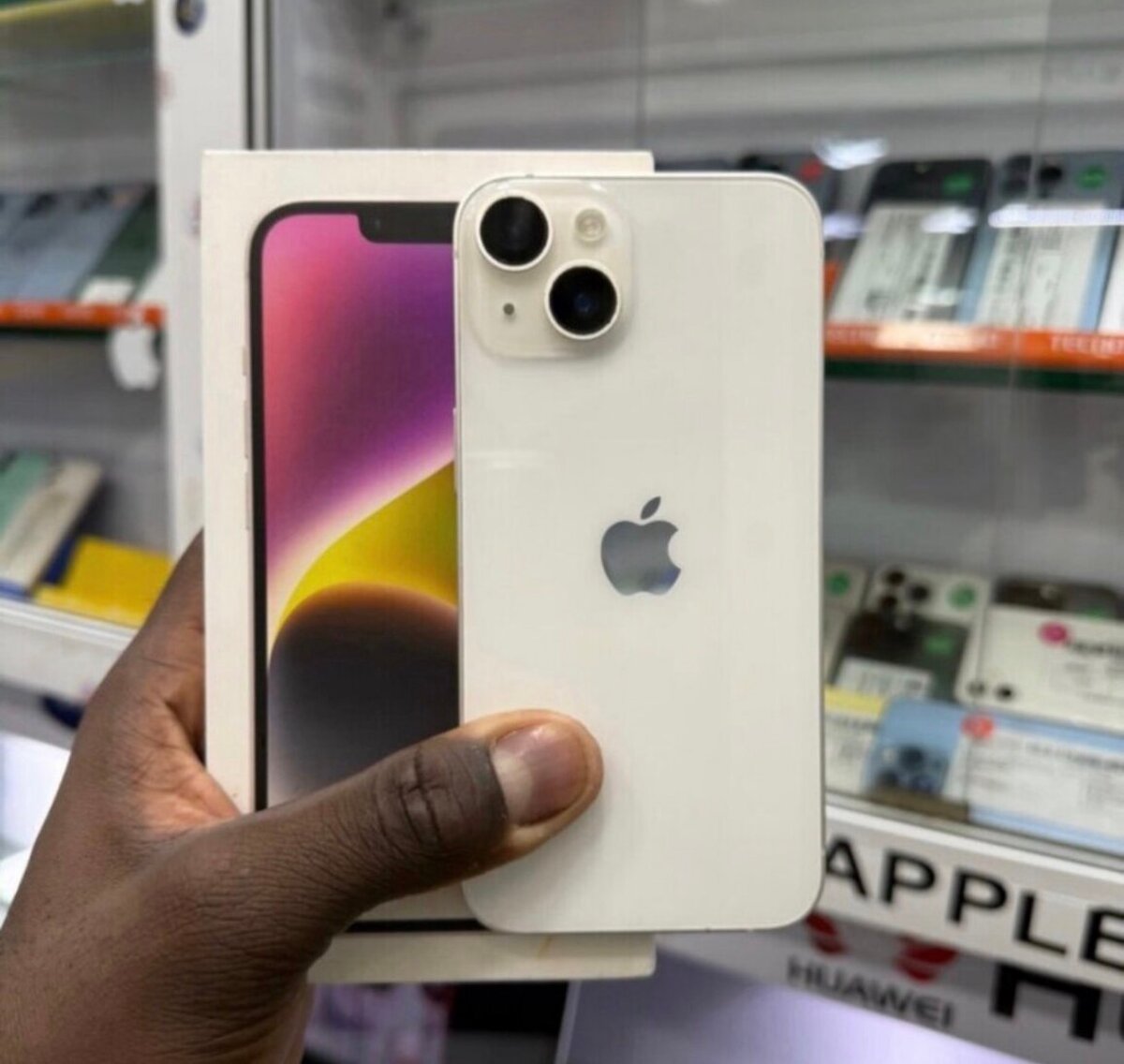 iPhone 13 128GB Blanc