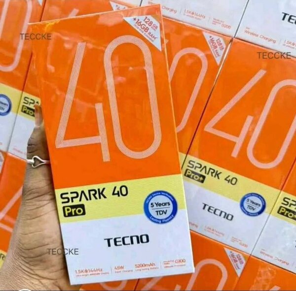 Tecno Spark 40 Pro