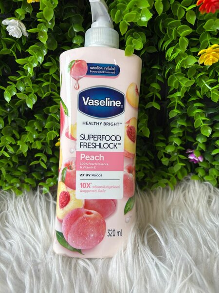 Vaseline Crème Corps Pêche 320ml