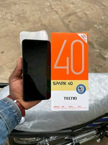Tecno Spark 40 Smartphone