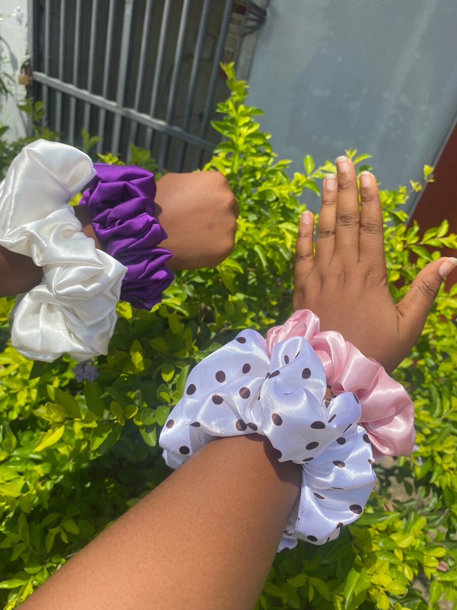 Chouchous en satin colorés