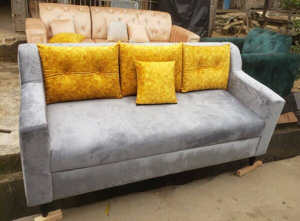 Canapé moderne gris et jaune