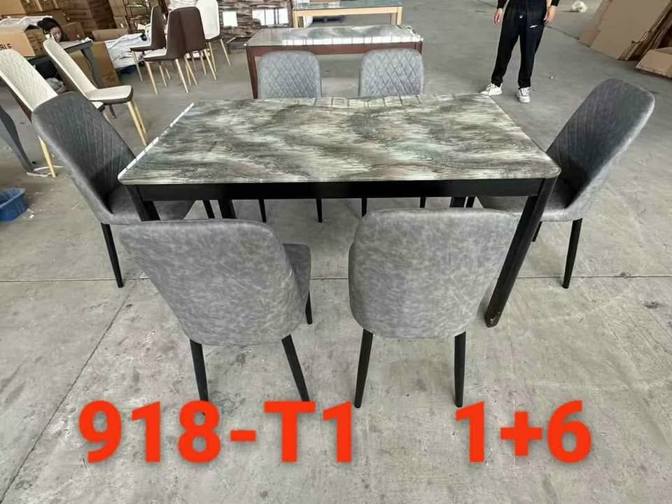 Dining table 918-t1