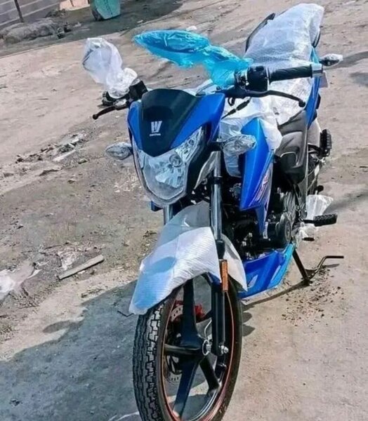 Moto sportive 125cc bleue