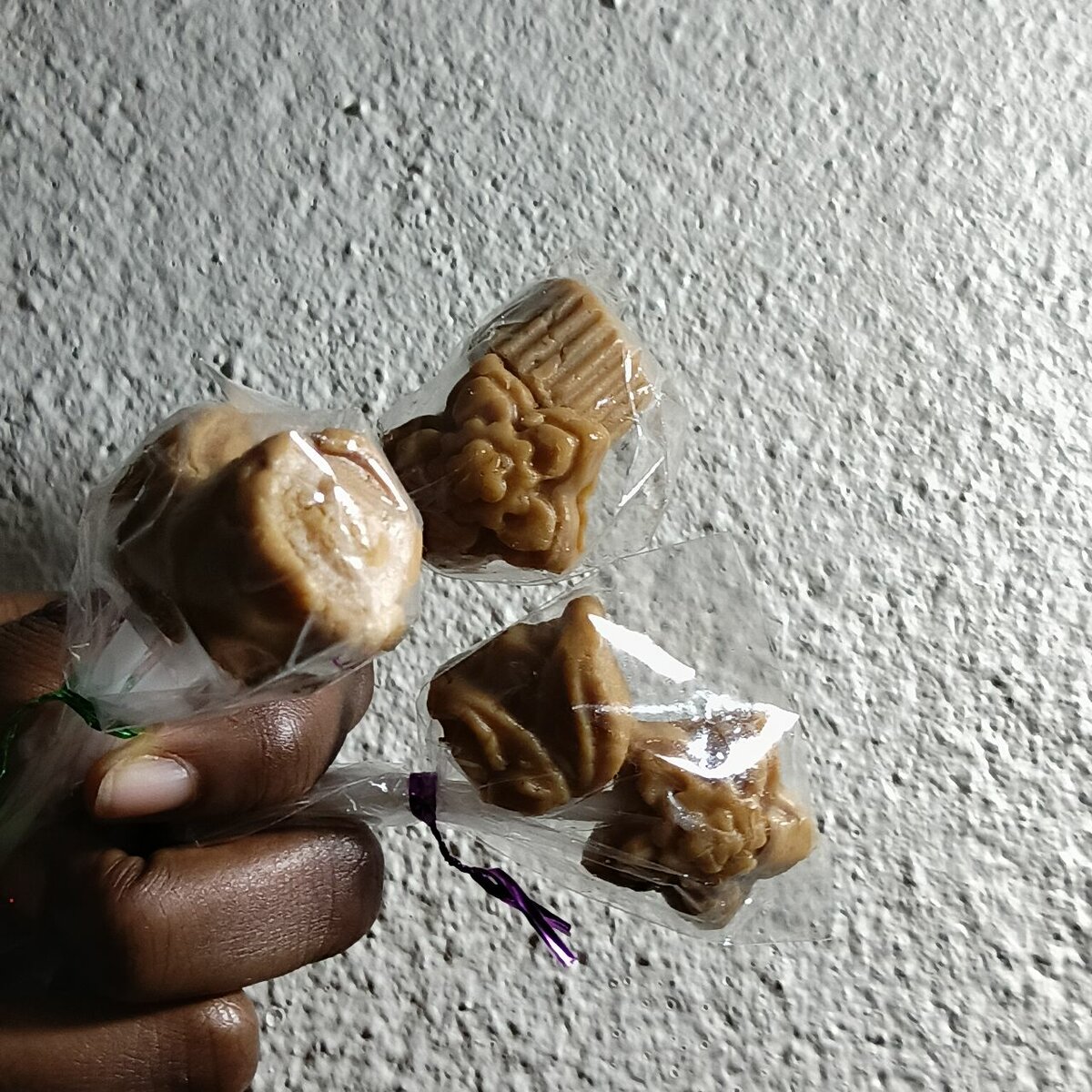 Bonbons, toffi au cereclac