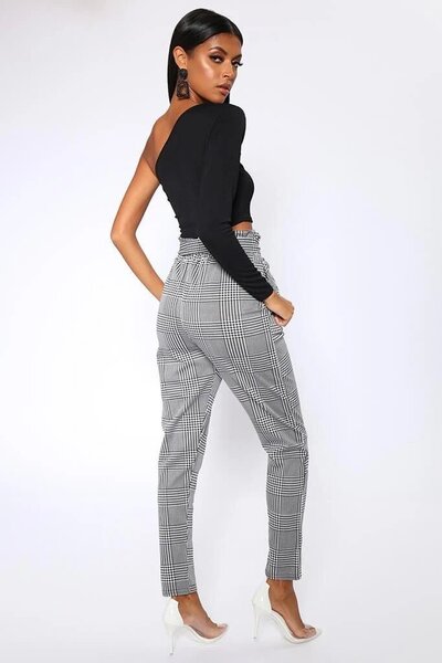 Pantalon femme à carreaux chic