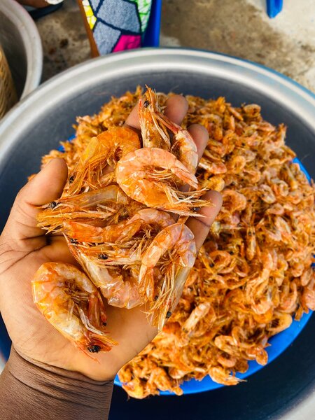 Smoked and fried shrimps