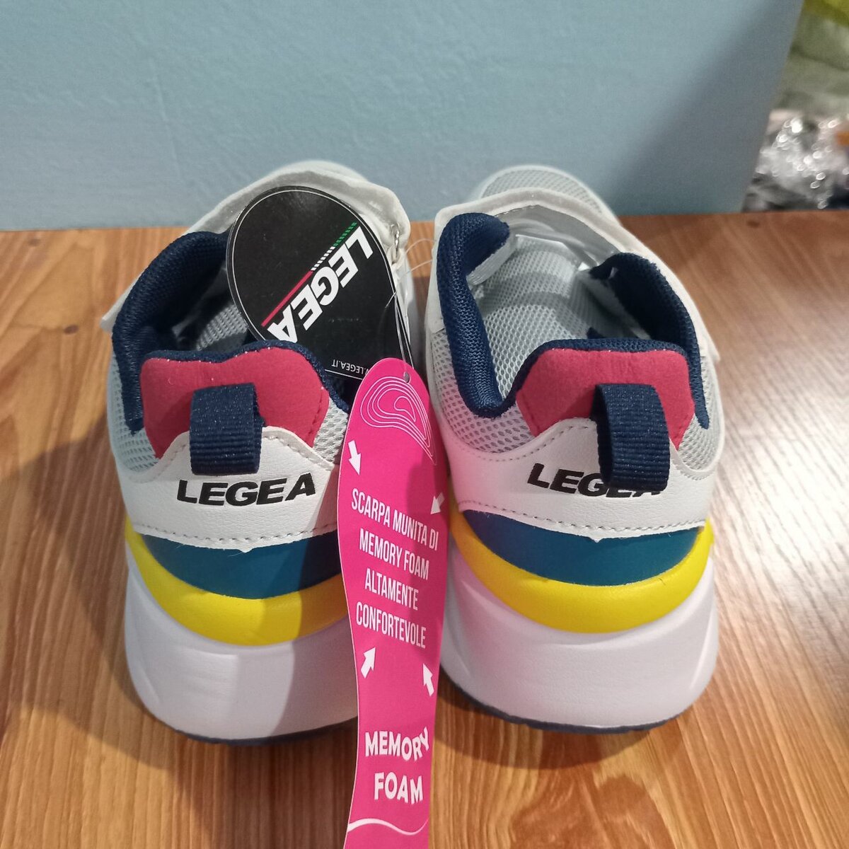 P33 - Chaussure enfant LEGEA