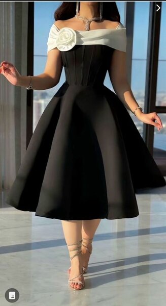 Robe noire élégante pour femmes